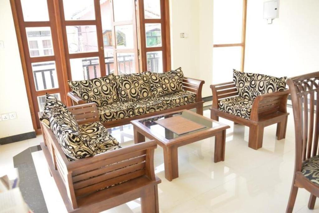 Araliya Blue Beach View Hotel Kudapaduwa Εξωτερικό φωτογραφία