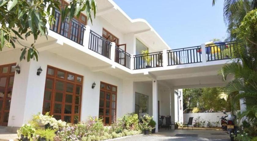 Araliya Blue Beach View Hotel Kudapaduwa Εξωτερικό φωτογραφία